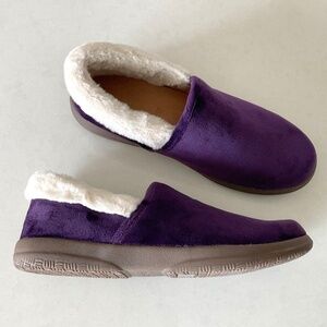 VIONIC Clare Velvet Cozy Collar Faux Fur Slipper Purple Size 10 Like New